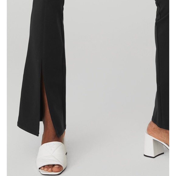 Alo 7/8 flutter legging - Picture 9 of 9